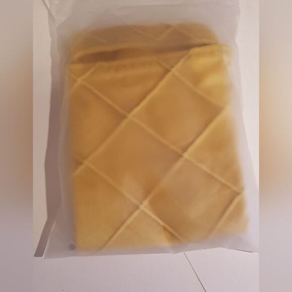 LUTANKY *BNIB* Yellow Velvet Pillow Case ** Stunning! - Picture 5 of 8